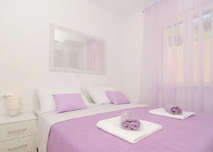 Marmo - One Bedroom With Balcony And Sea View 1 *