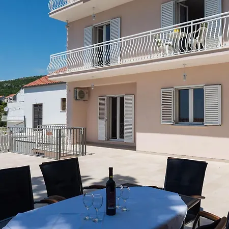 Marmo - One Bedroom With Balcony And Sea View 1