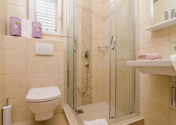 Marmo - One Bedroom With Balcony And Sea View 1 *